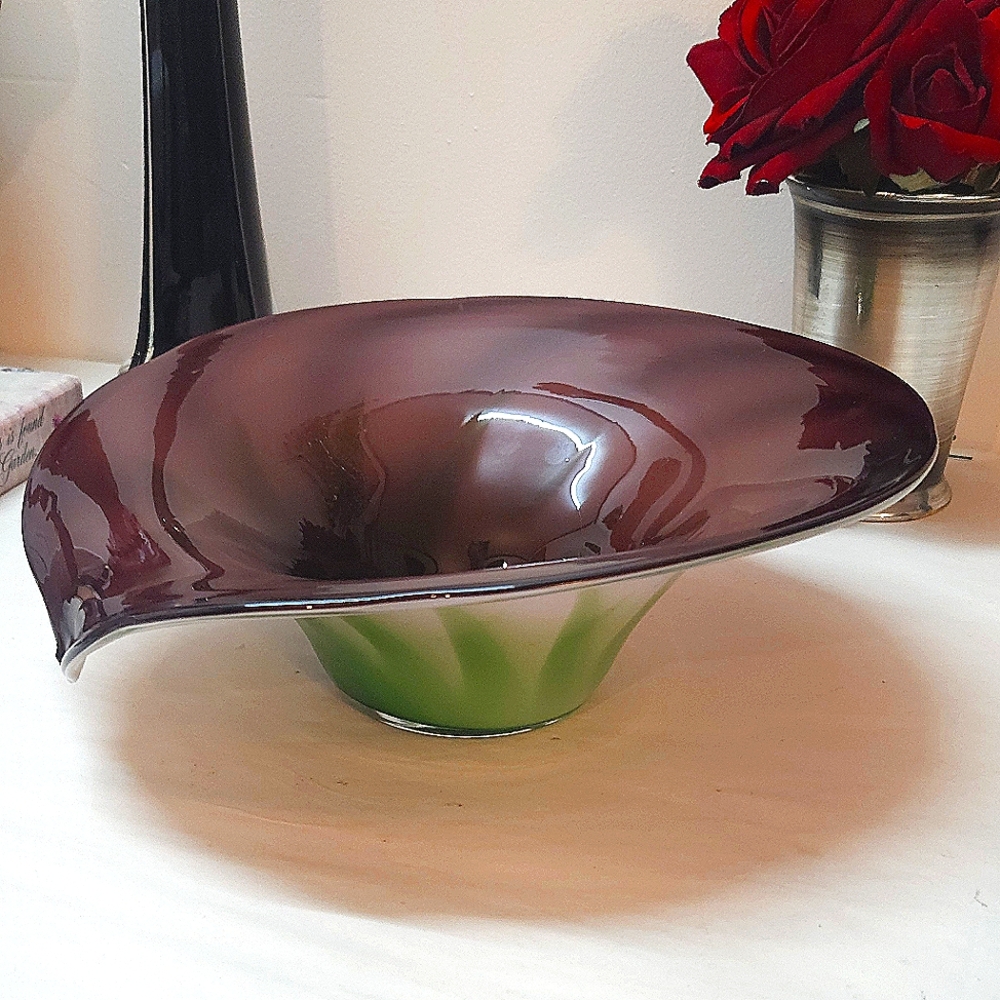 Vintage Hand Blown Amethyst Green & White Calla Lily Jack in the Pulpit Bowl